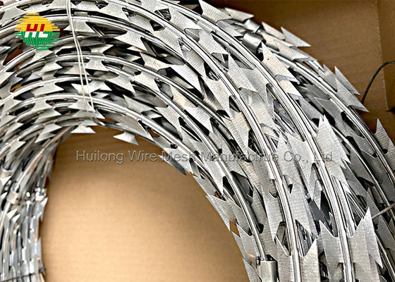 700mm High Zinc BTO 22 Concertina Barbed Wire Double Helix For Extreme Weather