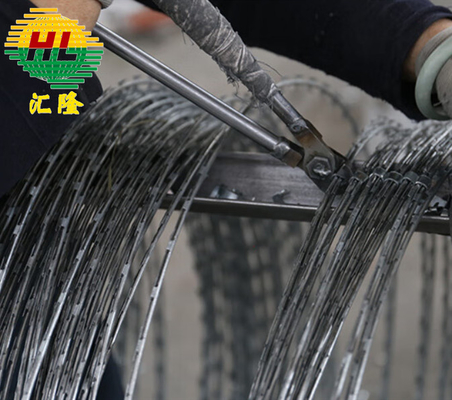 BTO-18 BTO-16 Concertina Razor Wire Fence per la difesa militare e la protezione del perimetro