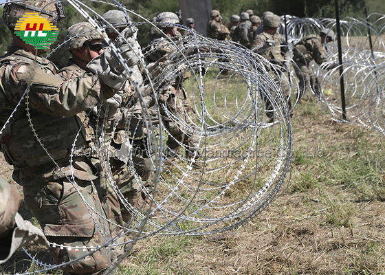 Il cavo a fisarmonica tagliato del rasoio ha galvanizzato l'acciaio 300 millimetri di recinzione a fisarmonica